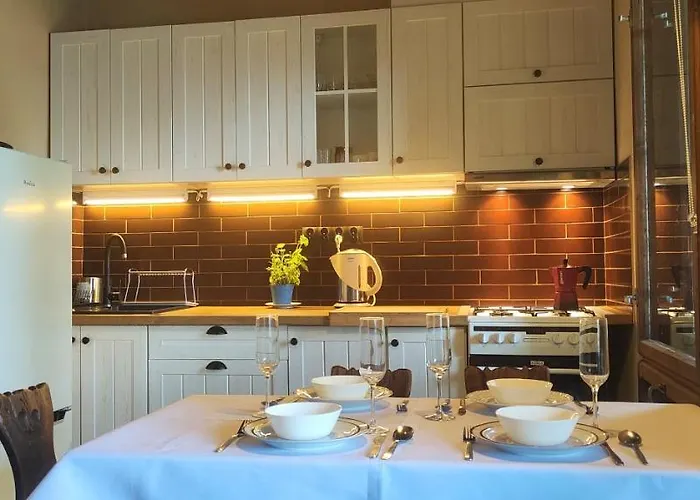 Na Porabkach Z Kominkiem בקתה *